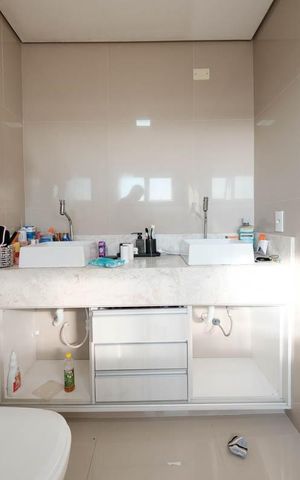 Apartamento à venda com 650m², 5 quartos e 2 vagasBanheiro da Suíte