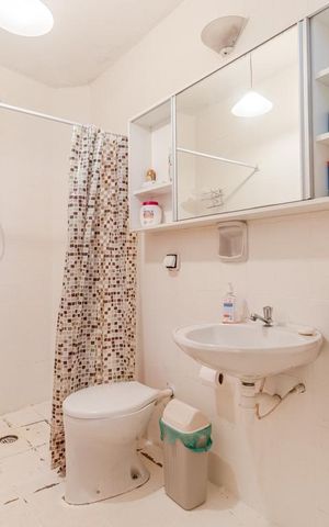 Casa à venda com 200m², 4 quartos e 3 vagasBanheiro da Suíte 2