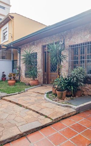 Casa à venda com 200m², 4 quartos e 3 vagasQuintal