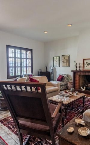 Casa à venda com 200m², 4 quartos e 3 vagasSala