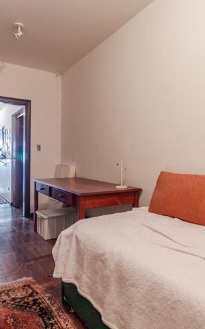 Casa à venda com 200m², 4 quartos e 3 vagasQuarto 