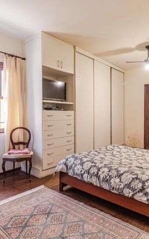 Casa à venda com 200m², 4 quartos e 3 vagasSuíte 1
