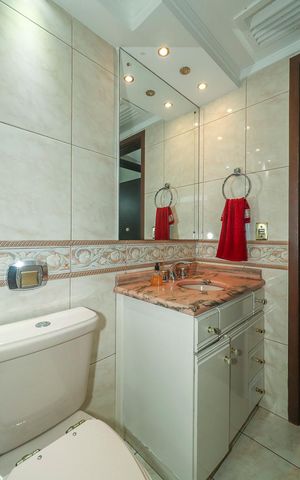 Apartamento à venda com 155m², 3 quartos e 2 vagasBanheiro Social
