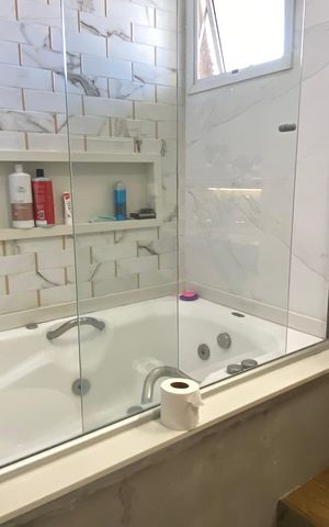 Apartamento à venda com 174m², 3 quartos e 3 vagas Apartamento à venda com 174m², 3 quartos e 3 vagasBanheiro da Suíte 2