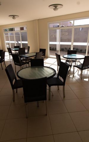 Casa de condomínio à venda com 275m², 4 quartos e 4 vagas Casa de condomínio à venda com 275m², 4 quartos e 4 vagasArea comum