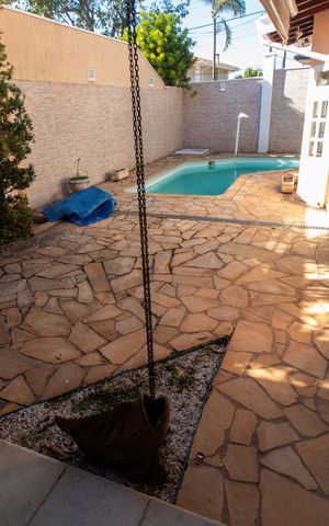 Casa de condomínio à venda com 275m², 4 quartos e 4 vagas Casa de condomínio à venda com 275m², 4 quartos e 4 vagasÁrea Gourmet