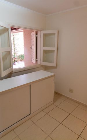Casa de condomínio à venda com 275m², 4 quartos e 4 vagas Casa de condomínio à venda com 275m², 4 quartos e 4 vagas Suite