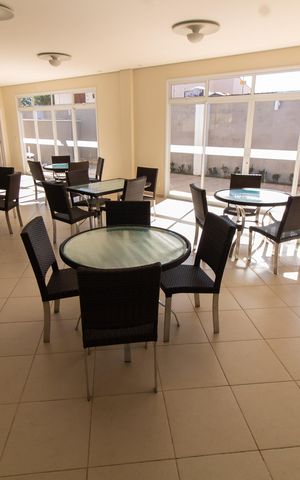 Casa de condomínio à venda com 275m², 4 quartos e 4 vagas Casa de condomínio à venda com 275m², 4 quartos e 4 vagasArea comum