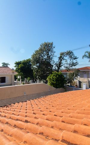Casa de condomínio à venda com 275m², 4 quartos e 4 vagas Casa de condomínio à venda com 275m², 4 quartos e 4 vagasVista/Varanda/Suite 3