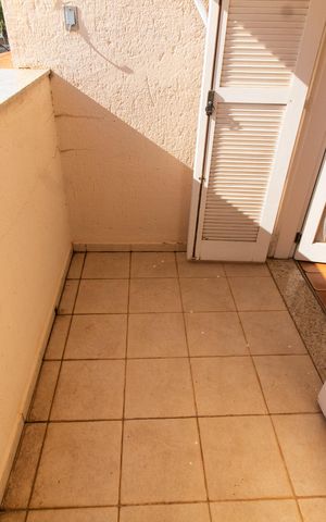 Casa de condomínio à venda com 275m², 4 quartos e 4 vagas Casa de condomínio à venda com 275m², 4 quartos e 4 vagasVaranda/Suite 3