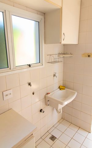 Casa de condomínio à venda com 275m², 4 quartos e 4 vagas Casa de condomínio à venda com 275m², 4 quartos e 4 vagasÁrea de Serviço