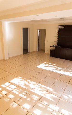 Casa de condomínio à venda com 275m², 4 quartos e 4 vagas Casa de condomínio à venda com 275m², 4 quartos e 4 vagasSala