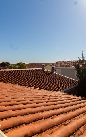 Casa de condomínio à venda com 275m², 4 quartos e 4 vagas Casa de condomínio à venda com 275m², 4 quartos e 4 vagasVista/Varanda/Suite 3