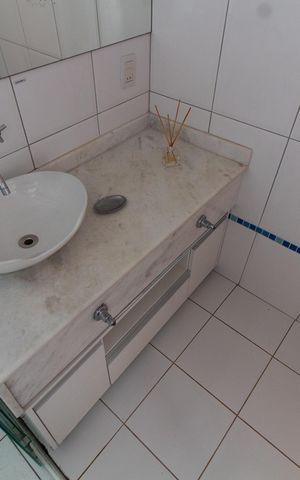 Casa de condomínio à venda com 275m², 4 quartos e 4 vagas Casa de condomínio à venda com 275m², 4 quartos e 4 vagasBanheiro/ Suite 2