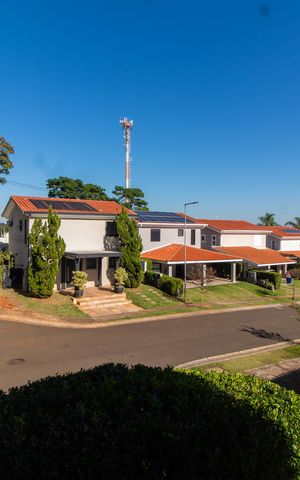 Casa de condomínio à venda com 275m², 4 quartos e 4 vagas Casa de condomínio à venda com 275m², 4 quartos e 4 vagasVista/Quarto