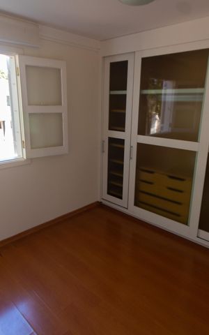 Casa de condomínio à venda com 275m², 4 quartos e 4 vagas Casa de condomínio à venda com 275m², 4 quartos e 4 vagas Quarto