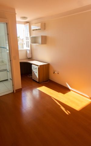 Casa de condomínio à venda com 275m², 4 quartos e 4 vagas Casa de condomínio à venda com 275m², 4 quartos e 4 vagas Suite 2