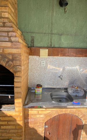 Casa à venda com 280m², 5 quartos e 1 vaga Casa à venda com 280m², 5 quartos e 1 vagaArea Churrasco