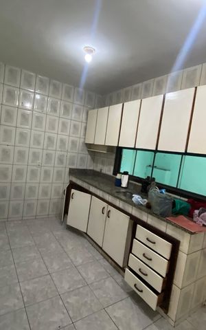 Casa à venda com 280m², 5 quartos e 1 vaga Casa à venda com 280m², 5 quartos e 1 vagaCozinha