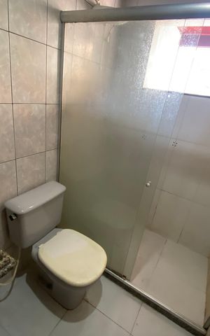Casa à venda com 280m², 5 quartos e 1 vaga Casa à venda com 280m², 5 quartos e 1 vagaBanheiro
