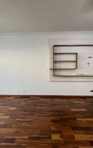 Casa de condomínio à venda com 137m², 4 quartos e 5 vagas Casa de condomínio à venda com 137m², 4 quartos e 5 vagasSala