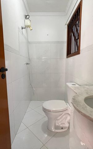 Casa de condomínio à venda com 137m², 4 quartos e 5 vagas Casa de condomínio à venda com 137m², 4 quartos e 5 vagasBanheiro 5