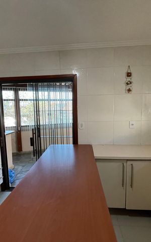 Casa de condomínio à venda com 137m², 4 quartos e 5 vagas Casa de condomínio à venda com 137m², 4 quartos e 5 vagasCozinha