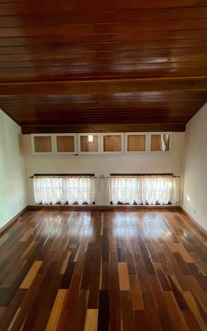 Casa de condomínio à venda com 137m², 4 quartos e 5 vagas Casa de condomínio à venda com 137m², 4 quartos e 5 vagasQuarto 1