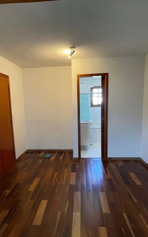 Casa de condomínio à venda com 137m², 4 quartos e 5 vagas Casa de condomínio à venda com 137m², 4 quartos e 5 vagasQuarto 1