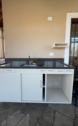 Casa de condomínio à venda com 137m², 4 quartos e 5 vagas Casa de condomínio à venda com 137m², 4 quartos e 5 vagasEntrada