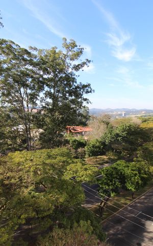 Apartamento para alugar com 115m², 4 quartos e 2 vagasVista da Sacada