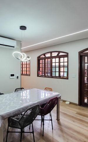 Casa à venda com 182m², 3 quartos e 2 vagasCozinha