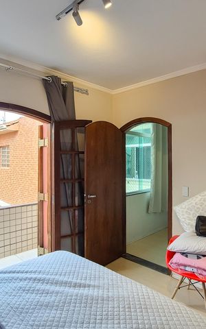Casa à venda com 182m², 3 quartos e 2 vagasSuíte