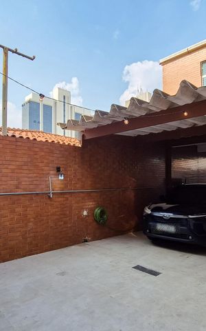 Casa à venda com 182m², 3 quartos e 2 vagasGaragem