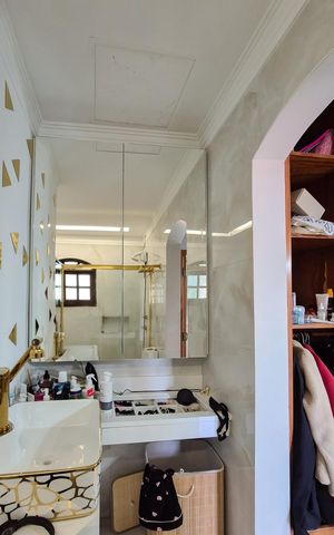 Casa à venda com 182m², 3 quartos e 2 vagasBanheiro da Suíte