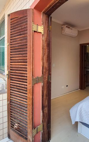 Casa à venda com 182m², 3 quartos e 2 vagasVaranda da suíte