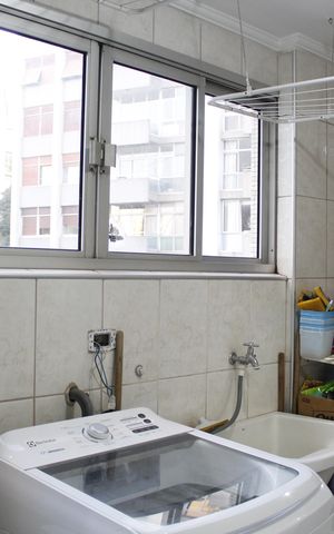 Apartamento à venda com 182m², 4 quartos e 1 vagaÁrea de Serviço