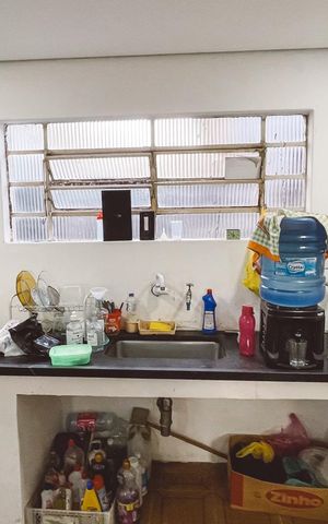 Casa à venda com 260m², 2 quartos e 3 vagas Casa à venda com 260m², 2 quartos e 3 vagasCozinha