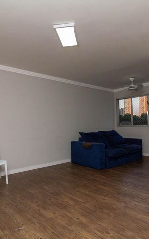 Apartamento à venda com 90m², 3 quartos e 1 vaga Apartamento à venda com 90m², 3 quartos e 1 vagaSala