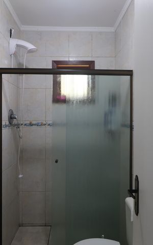 Casa à venda com 156m², 4 quartos e 4 vagasBanheiro