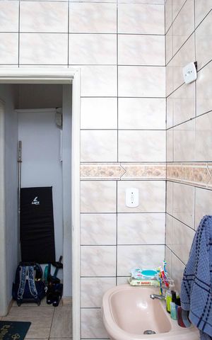 Casa à venda com 304m², 3 quartos e 4 vagasBanheiro Social