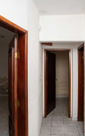 Casa à venda com 304m², 3 quartos e 4 vagasCorredor