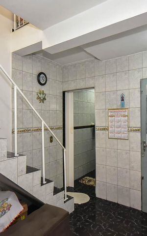 Casa à venda com 143m², 5 quartos e 2 vagas Casa à venda com 143m², 5 quartos e 2 vagasCozinha da Casa 2