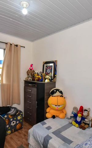 Casa à venda com 143m², 5 quartos e 2 vagas Casa à venda com 143m², 5 quartos e 2 vagasQuarto 2 da Casa 3