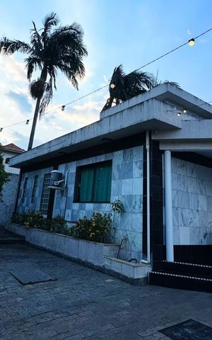 Casa de condomínio para alugar com 566m², 3 quartos e 6 vagasFachada