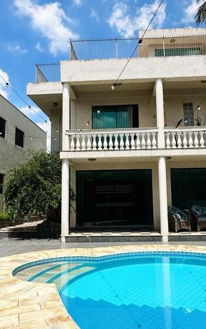 Casa de condomínio para alugar com 566m², 3 quartos e 6 vagasPiscina