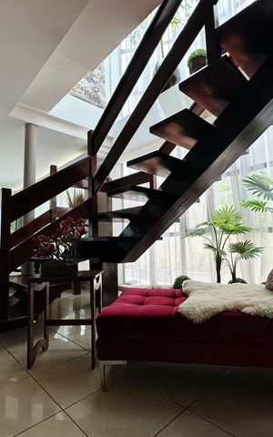 Casa de condomínio para alugar com 566m², 3 quartos e 6 vagasSala de Estar 1