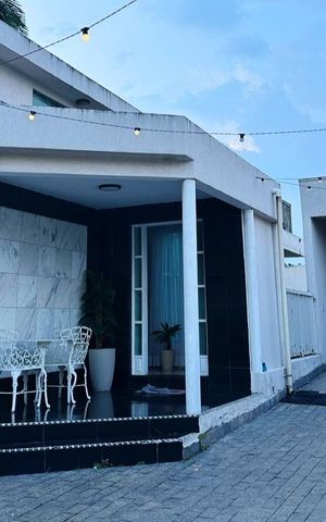 Casa de condomínio para alugar com 566m², 3 quartos e 6 vagasFachada
