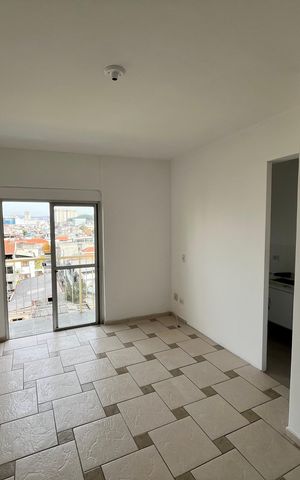 Apartamento para alugar com 37m², 1 quarto e 1 vagaSala