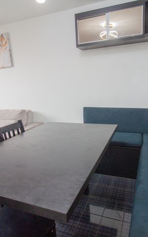 Apartamento à venda com 53m², 2 quartos e 1 vaga Apartamento à venda com 53m², 2 quartos e 1 vagaSala